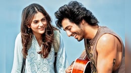 Saiyaara Cast Fees: पहिल्याच चित्रपटासाठी छप्परफाड पैसा! 'सैयारा'साठी अहान-अनितने किती फी घेतली?