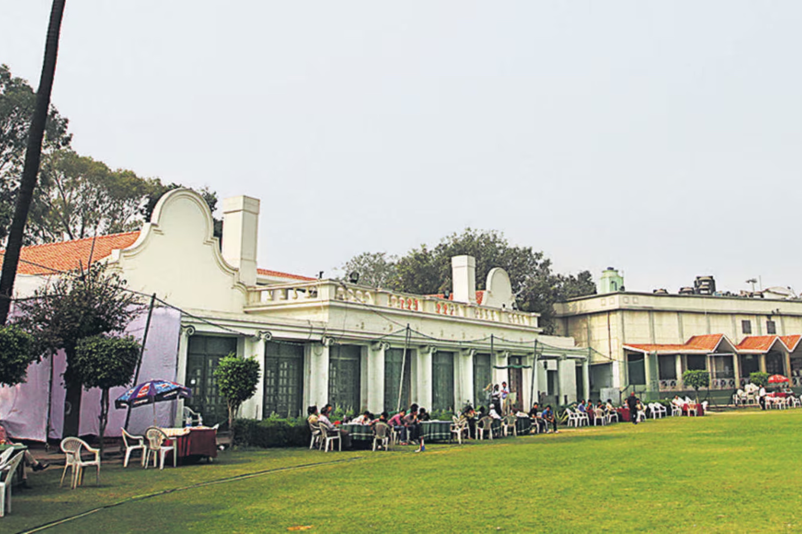 दिल्ली का सबसे पुराना क्लब खुला आम लोगों के लिए, क्या है रोशन आरा क्लब की खासियत जानें