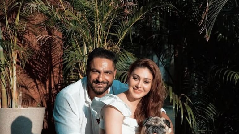 How Parag Tyagi And His Dog Simba Are Coping With Shefali Jariwala's Death: "Pari Is In Our Hearts" How Parag Tyagi And His Dog Simba Are Coping With Shefali Jariwala's Death: "Pari Is In Our Hearts"