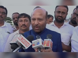 सिर्फ मैं ही नहीं, 100 से अधिक MLA डीके शिवकुमार के साथ हैं: कांग्रेस विधायक इकबाल हुसैन सिर्फ मैं ही नहीं, 100 से अधिक MLA डीके शिवकुमार के साथ हैं: कांग्रेस विधायक इकबाल हुसैन