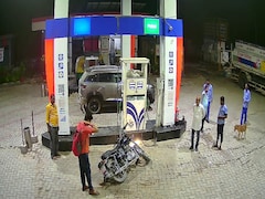Video: UP Man Shot In The Neck, Rides Bike To Petrol Pump For Help