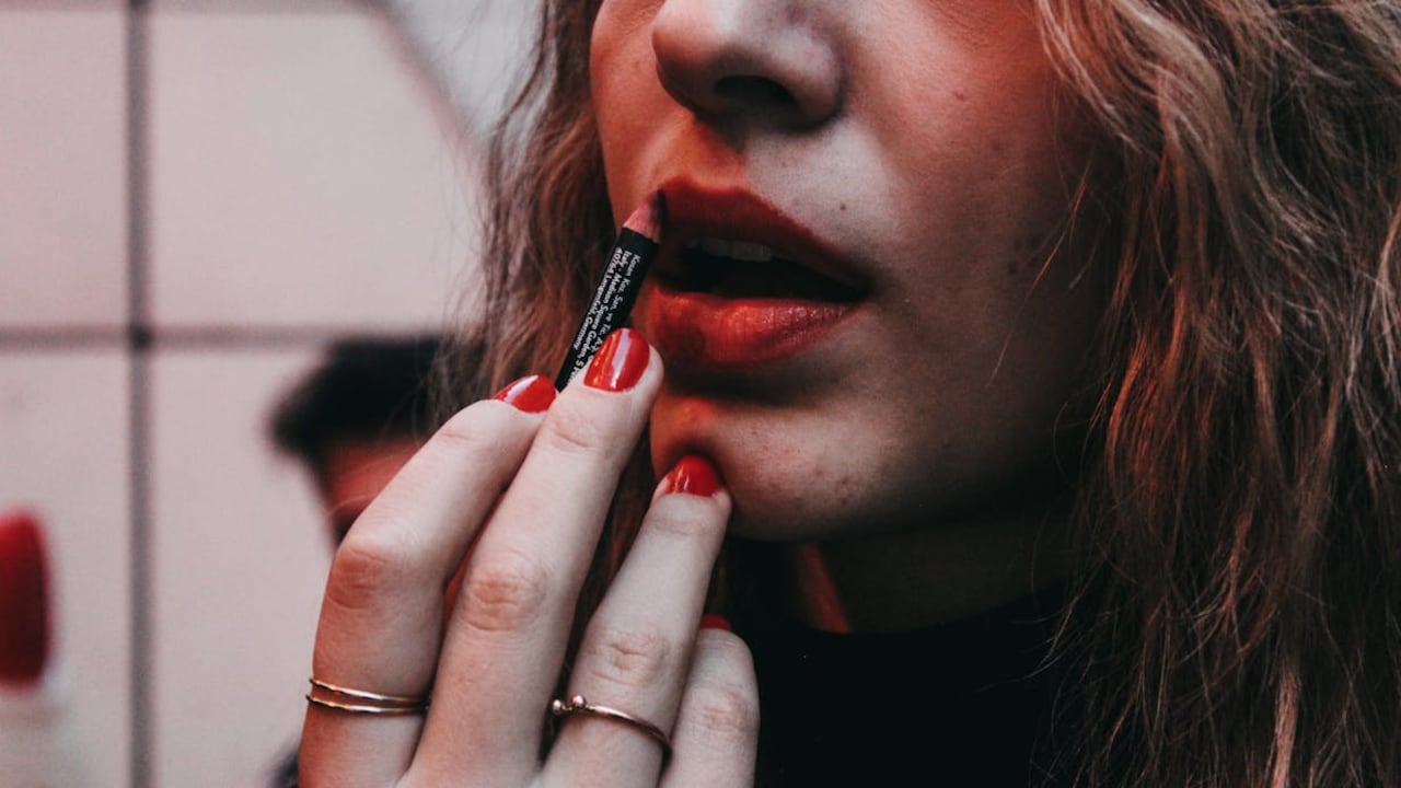 Is Lip Liner Still In Fashion In 2025