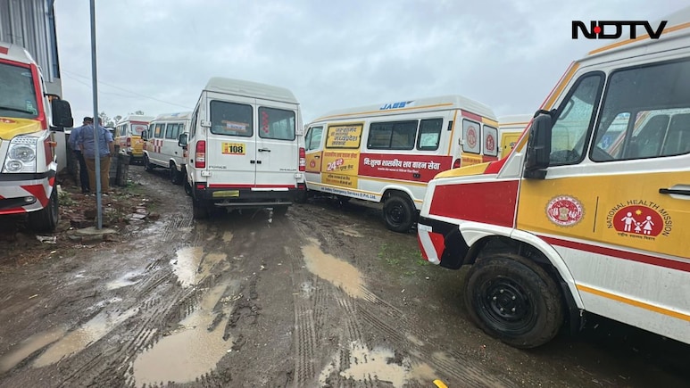 As The Dead 'Rides' Bike, Promised Hearse Vans Rot In Mud In Madhya Pradesh
