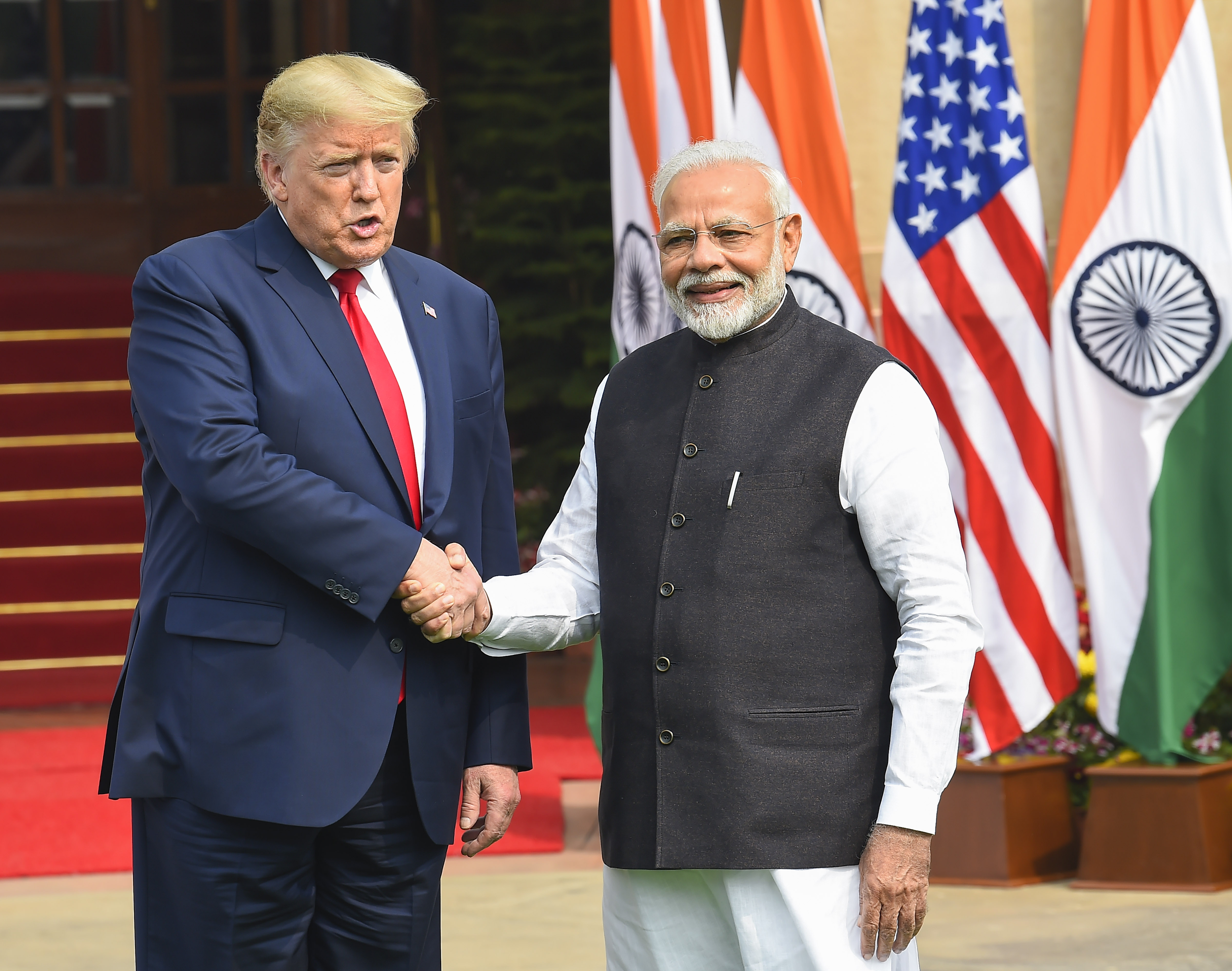 अमेरिका का दबाव डालने का तरीका... ट्रंप के टैरिफ बम पर क्‍या बोले एक्‍सपर्ट्स 