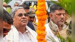 कर्नाटक में राजनीतिक बवाल... वो 7 वजह जिसके कारण बच गई सिद्धारमैया की कुर्सी