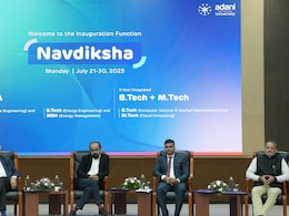 नवदीक्षा-2025: अदाणी यूनिवर्सिटी में नए छात्रों के फ्यूचर-रेडी ग्रुप का आगाज