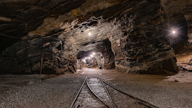India's First Mining Tourism Project To Be Launched In Jharkhand, Including Mine Tours And More India's First Mining Tourism Project To Be Launched In Jharkhand, Including Mine Tours And More