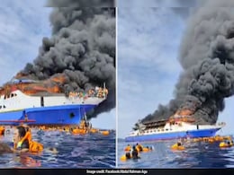 Passengers Jump Into Sea As Massive Fire Engulfs Ferry With 280 Onboard Near Indonesia, 5 Dead Passengers Jump Into Sea As Massive Fire Engulfs Ferry With 280 Onboard Near Indonesia, 5 Dead
