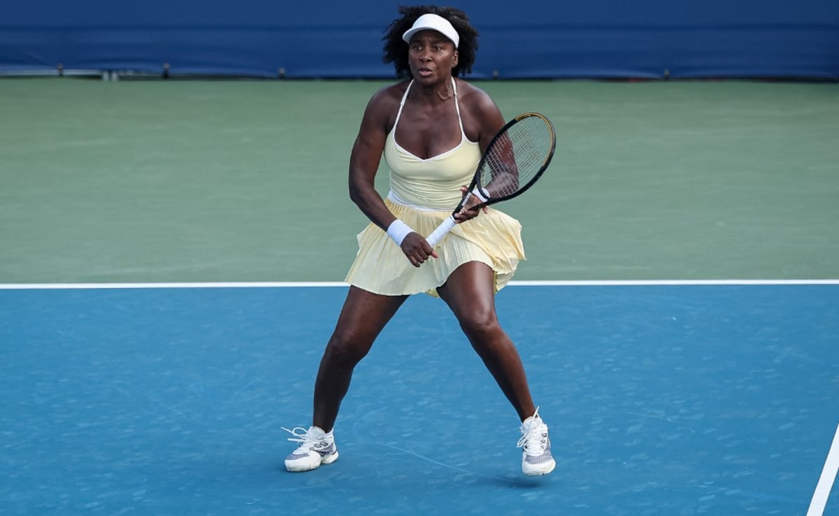 Venus Williams Wins In Washington Doubles Opener After 16-Month Layoff