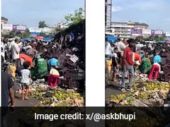 Video: Truck Carrying Mangoes Overturns In Dehradun, Then This Happens