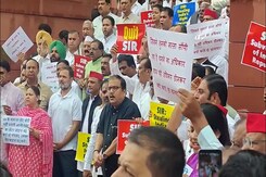 Row Over Bihar Poll Revision: Opposition MPs Raise Slogans Outside Parliament Row Over Bihar Poll Revision: Opposition MPs Raise Slogans Outside Parliament