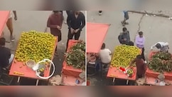 सड़क किनारे फल खरीदने वालों सावधान, सामने आया नया स्कैम, Viral Video ने खोली पोल