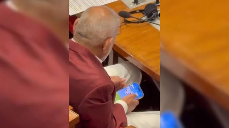 विधानसभा में रमी खेलते पकड़े गए महाराष्‍ट्र के मंत्री, वीडियो सामने आने पर दी सफाई