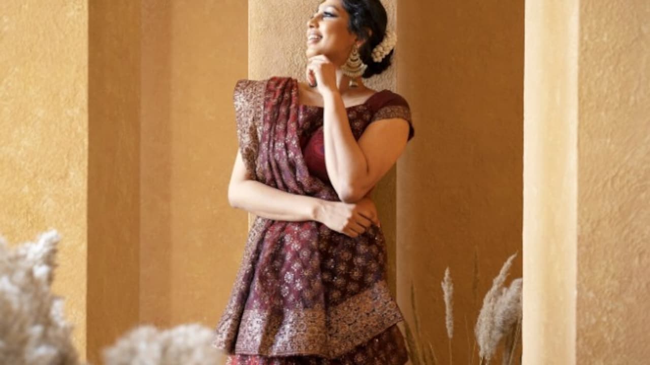 Know How To Drape Saree Perfectly And Get 5 Top From Myntra