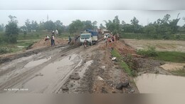 निर्माणाधीन हाईवे और खराब डायवर्जन ने बढ़ाई मुश्किलें,  लापरवाही के आरोप