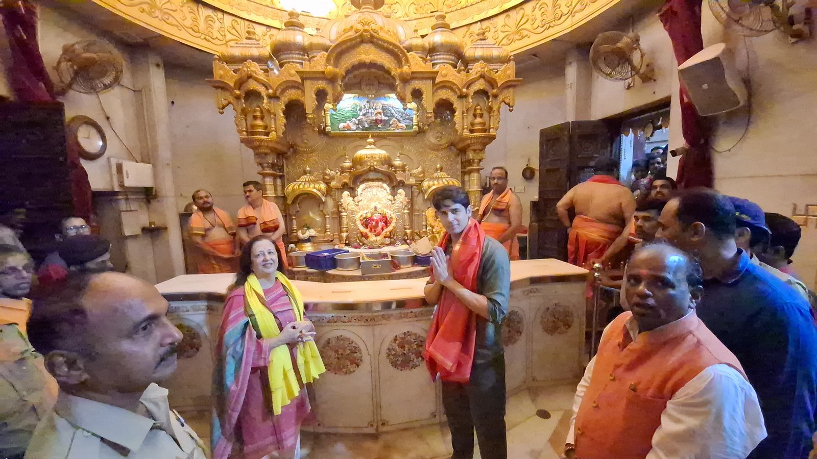 New Daddy Sidharth Malhotra Seeks Blessings For Daughter At Siddhivinayak Temple With His Mother