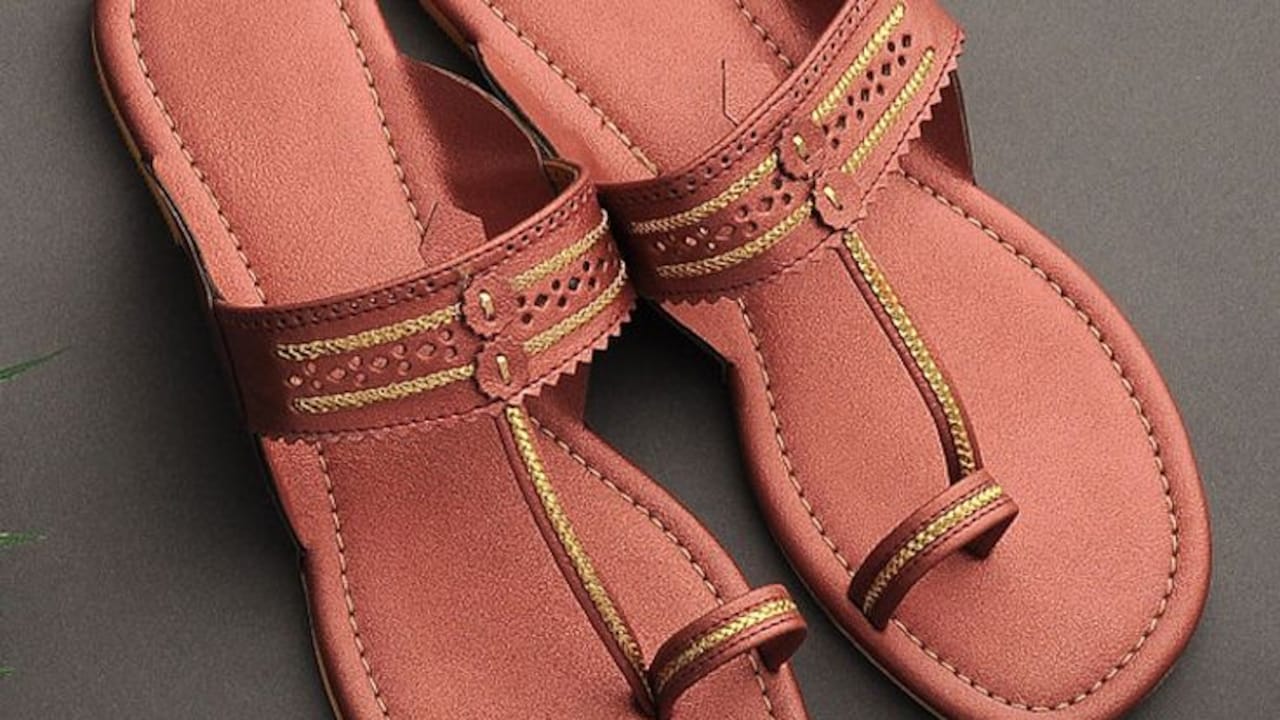 This Wedding Season, Your Ethnic Outfits Want Kolhapuris Trend To Wear Only From Flipkart