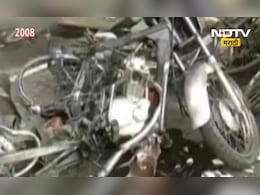 Malegaon bomb blast: 1 केस, 17 वर्ष 7 आरोपी! मालेगाव बॉम्बस्फोटाचा काही क्षणात निकाल Malegaon bomb blast: 1 केस, 17 वर्ष 7 आरोपी! मालेगाव बॉम्बस्फोटाचा काही क्षणात निकाल