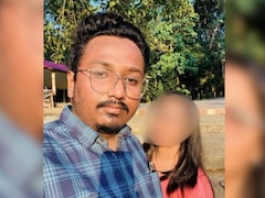 Man Hangs Himself After Locking Girlfriend Inside Room, She Slashes Her Wrists