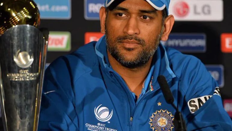 'Some Like To Play With Fire': MS Dhoni's Humorous Marriage Advice Wins Internet, Video Viral