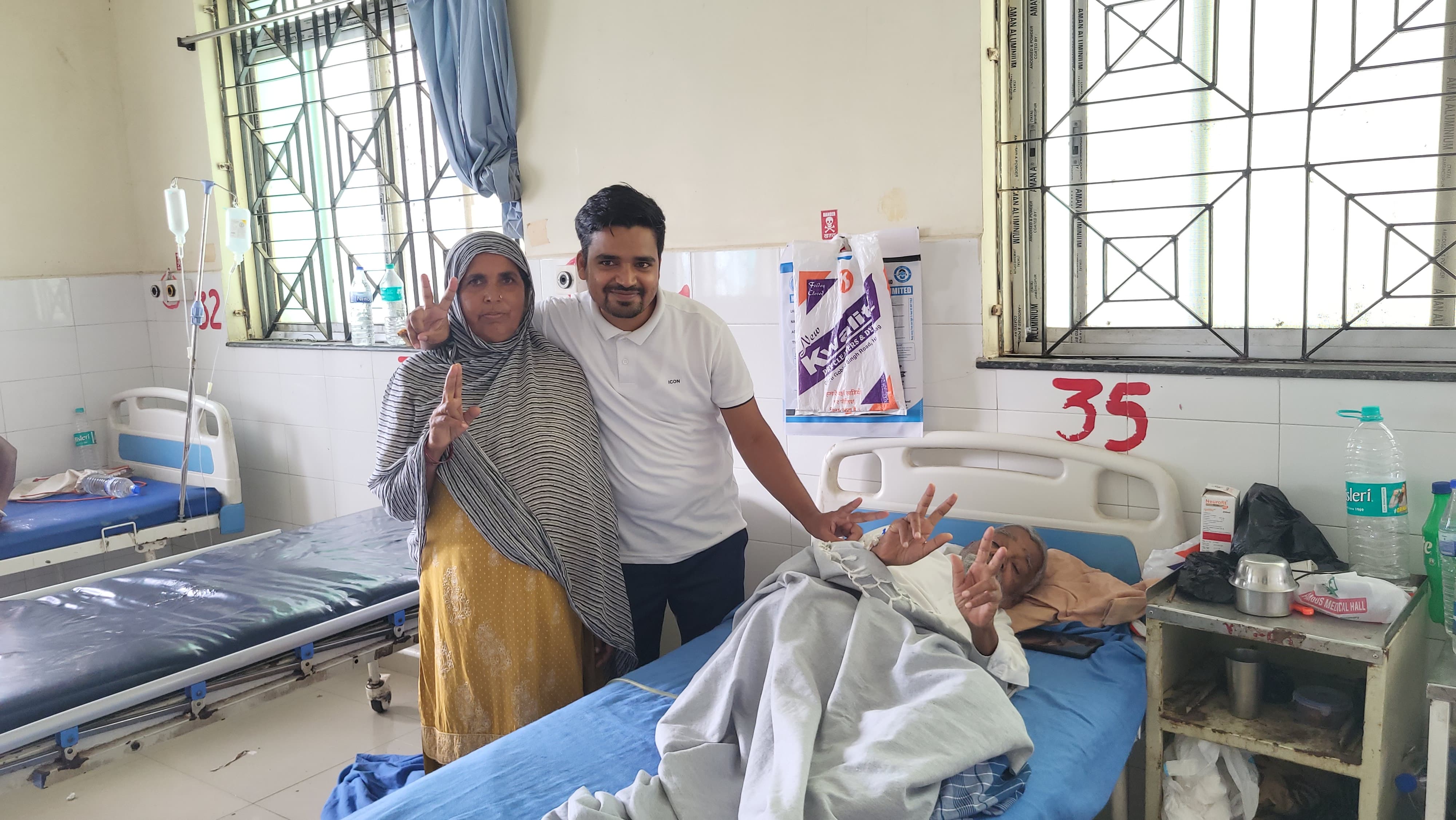 गुदड़ी के लाल ने कर दिया कमाल,पिता दर्जी, मां सहिया दीदी, बेटा बना अधिकारी