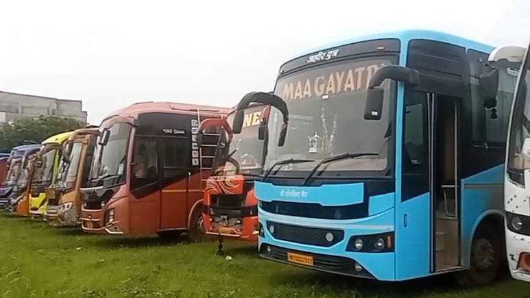 राजस्थान में प्राइवेट बसों का चक्का जाम, कल से सड़कों पर नहीं दौड़ेंगी निजी बसें राजस्थान में प्राइवेट बसों का चक्का जाम, कल से सड़कों पर नहीं दौड़ेंगी निजी बसें