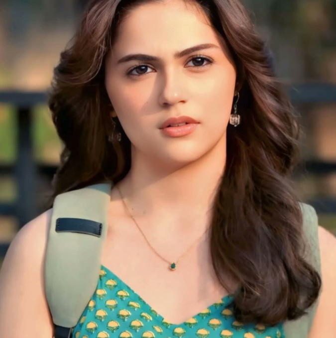 Like Aneet Padda's Role In <i>Saiyaara</i>, Can Alzheimer's Disease Hit You In 20s? We Asked Experts