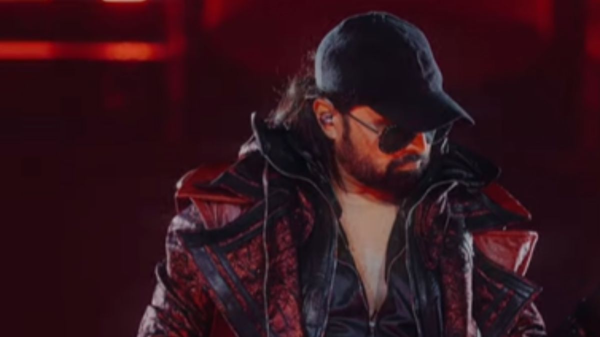 How Himesh Reshammiya Made Cringe The New Cool With Viral Capmania Tour