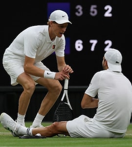 World No. 1 Jannik Sinner Enters Wimbledon Quarter-Finals After Injured Grigor Dimitrov Retires