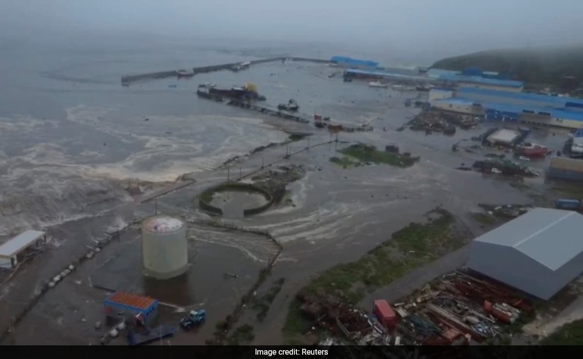 Загрижеността бяха повдигнати след магнитуд 8 8 Земетресение разтърсено от крайбрежния