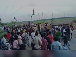 दरभंगाः मुहर्रम जुलूस में दौरान बड़ा हादसा, करंट लगने से एक की मौत, दो दर्जन लोग झुलसे दरभंगाः मुहर्रम जुलूस में दौरान बड़ा हादसा, करंट लगने से एक की मौत, दो दर्जन लोग झुलसे