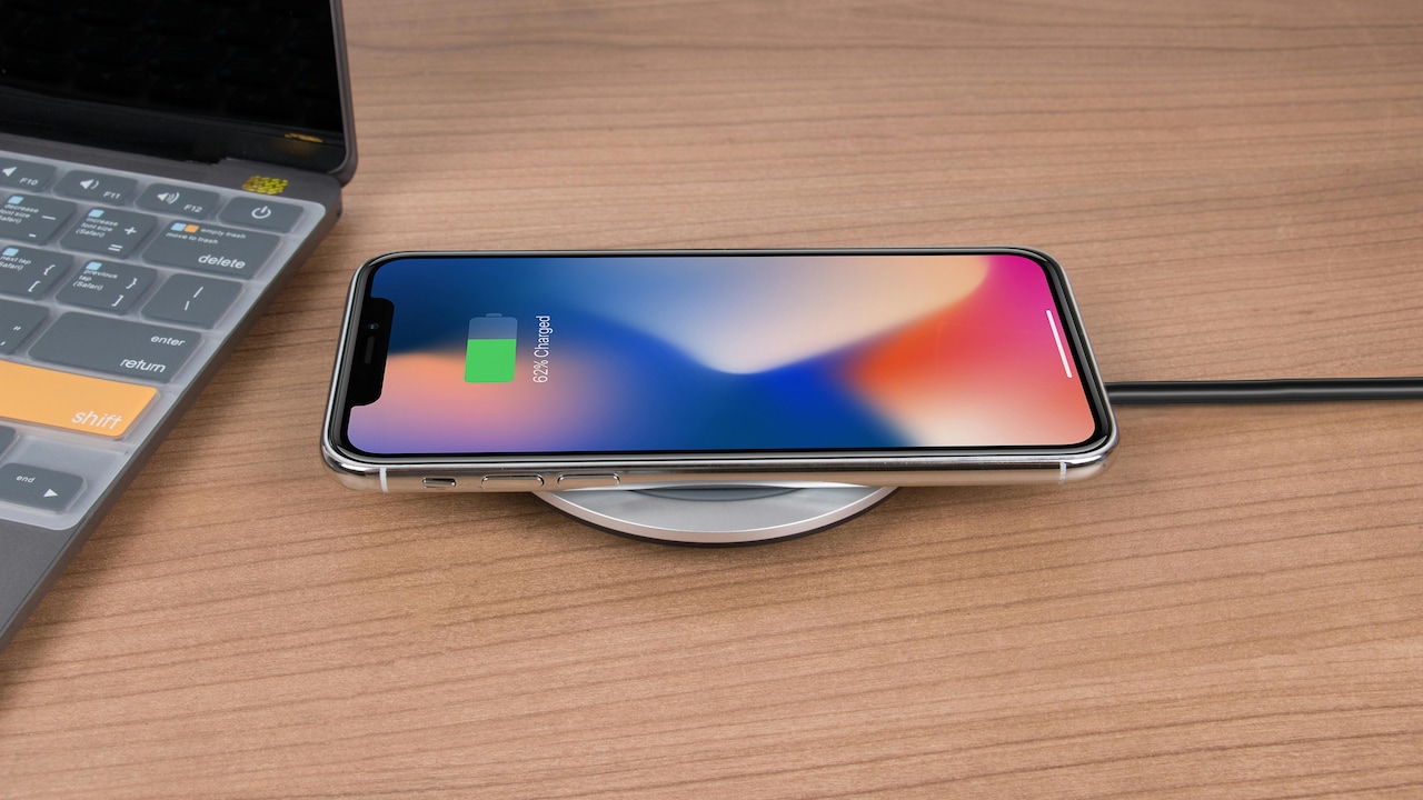 Buy Wireless Chargers Under 2500