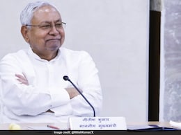 Nitish Kumar Doubles Pay For Cooks, Night Guards Ahead Of Polls Nitish Kumar Doubles Pay For Cooks, Night Guards Ahead Of Polls