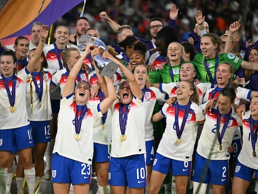 Defending Champions England Beat Spain On Penalties To Win Womens Euro
