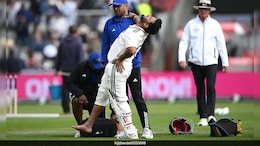 IND vs ENG:  टीम इंडियाला मोठा धक्का! ऋषभ पंत ॲम्ब्युलन्सने मैदानाबाहेर, वाचा नेमकं काय घडलं? Video