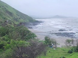 Suspicious Boat, Likely Of Another Country, Spotted Off Alibaug Coast Suspicious Boat, Likely Of Another Country, Spotted Off Alibaug Coast