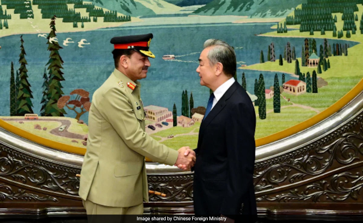 Пекин Шефът на армията на Пакистан Асим Мунир бе на