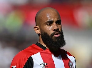 Football Transfer News Highlights July 18: Big Signing For Manchester United. Premier League Star Joins For...