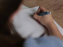 Chinese Man Caught Cross-Dressing To Cheat In Exam For Female Student Chinese Man Caught Cross-Dressing To Cheat In Exam For Female Student