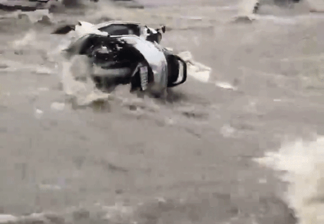 Rajasthan Rain Alert: राजस्थान में बारिश ने मचाई तबाही, सड़कों पर तैरती दिखीं गाड़ियां, IMD ने 9 जिलों में जारी किया रेड अलर्ट