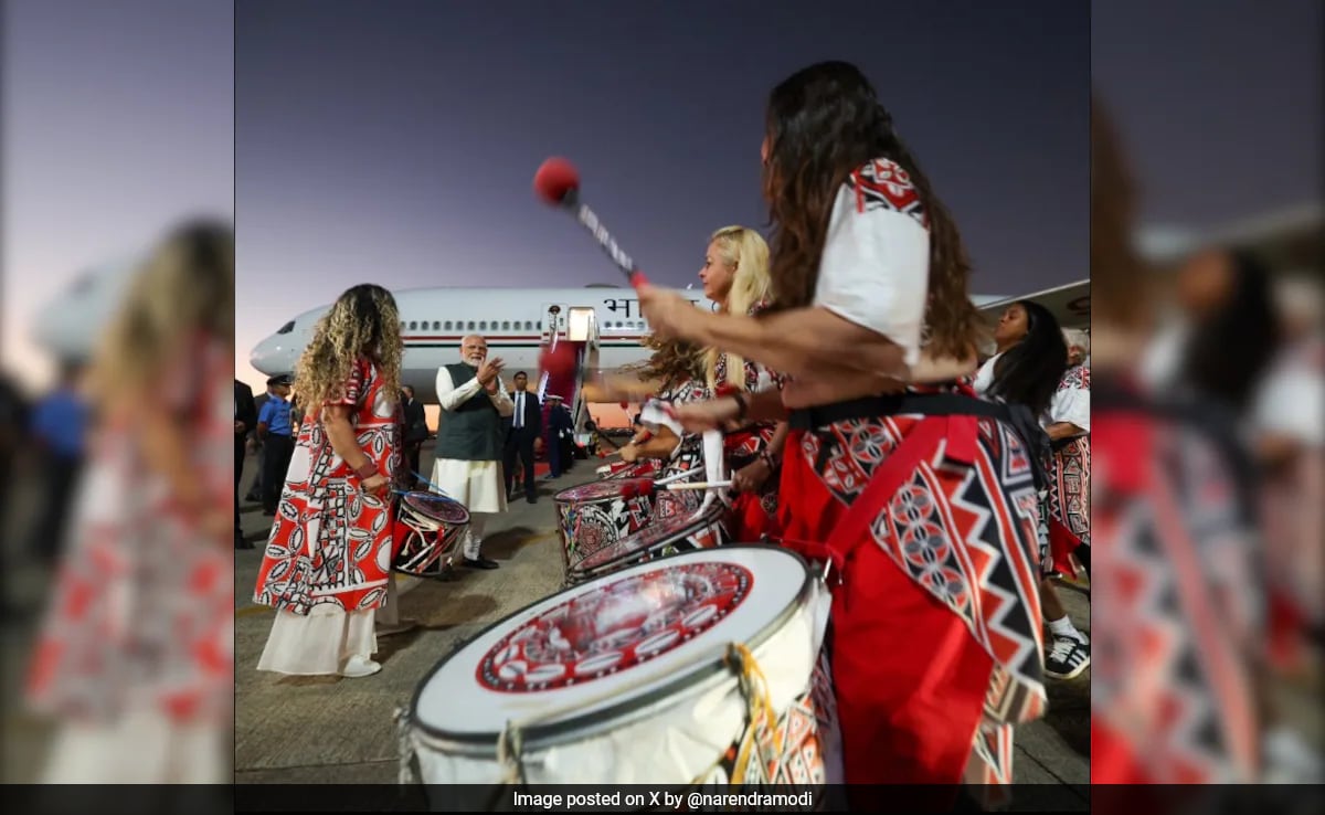 Бразилия Премиерът Нарендра Моди получи голямо посрещане в Бразилия когато
