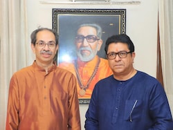 Raj Thackeray Enters Matoshree After 13 Years. His Last Visit Was After Balasaheb&#039;s Death
