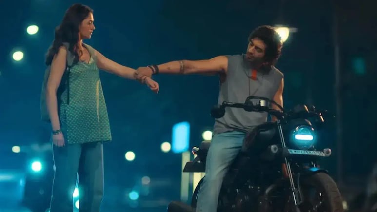 Saiyaara Box Office Collection Day 1: सैयारा ने रच डाला इतिहास, बॉलीवुड के किसी भी स्टार किड की बिगेस्ट ओपनिंग