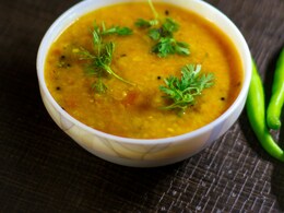 दाल में नींबू डालकर खाने से क्या होता है? इन लोगों को जरूर करना चाहिए इसका सेवन दाल में नींबू डालकर खाने से क्या होता है? इन लोगों को जरूर करना चाहिए इसका सेवन