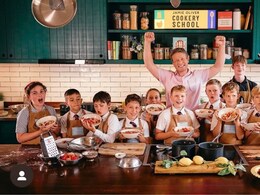 Chef Jamie Oliver Hosts Cookery Lesson With Over 10,000 Students, Sets World Record