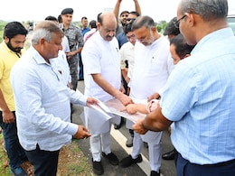 कोटा में जलभराव की समस्या पर नाराज हुए ओम बिरला, अधिकारियों से कहा- पानी डायवर्जन का नया रास्ता जल्द तलाशें कोटा में जलभराव की समस्या पर नाराज हुए ओम बिरला, अधिकारियों से कहा- पानी डायवर्जन का नया रास्ता जल्द तलाशें