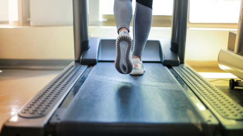 मौका हाथ से न जाने दो! अब Weight Loss नहीं होगा मुश्किल, 90% तक घट गए Treadmill के दाम मौका हाथ से न जाने दो! अब Weight Loss नहीं होगा मुश्किल, 90% तक घट गए Treadmill के दाम