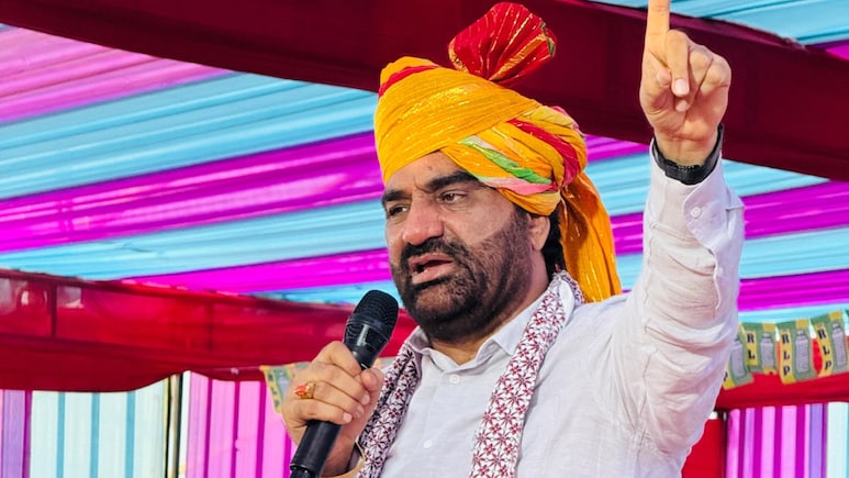 Rajasthan Politics: महीनेभर से धरने पर बैठे बेनीवाल की पंचायत चुनाव पर नजर! सदन में 0 पर सिमटी RLP को ऑक्सीजन की तलाश Rajasthan Politics: महीनेभर से धरने पर बैठे बेनीवाल की पंचायत चुनाव पर नजर! सदन में 0 पर सिमटी RLP को ऑक्सीजन की तलाश