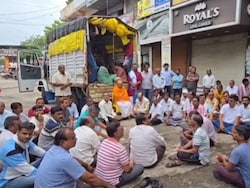 Lingayats Of A Maharashtra Town Don&#039;t Have Burial Ground. So They Did This