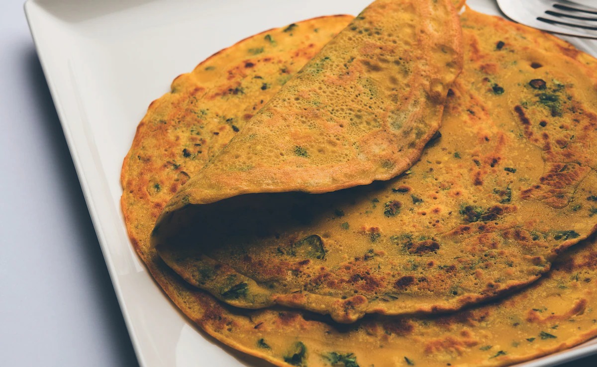 Why Your Besan Chilla Breaks While Flipping And How To Fix It